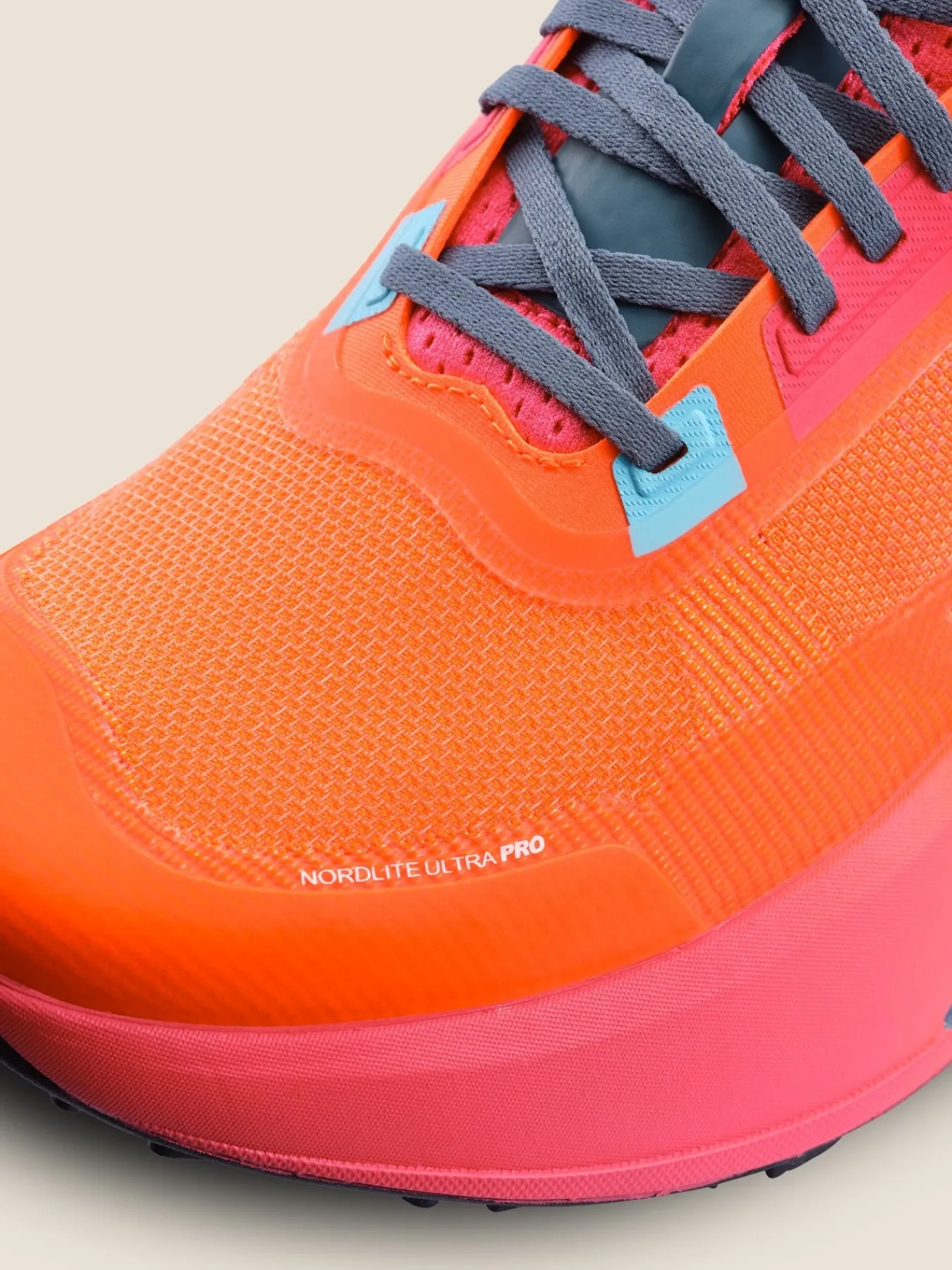 Road-To-Trail|Løping>Craft Sportswear Nordlite Ultra Pro W Flourange/Cosmo